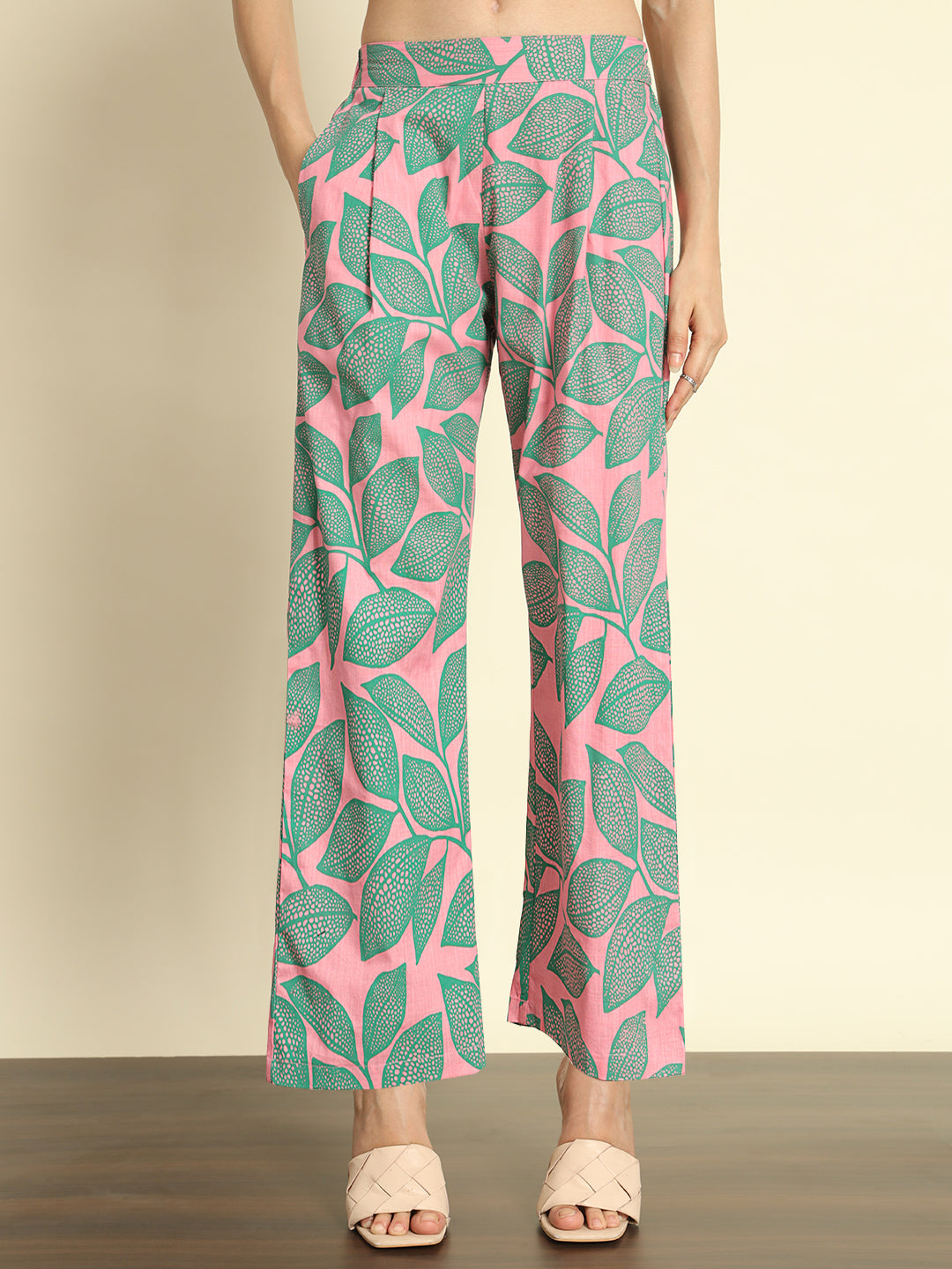 Pink Leafy V Neck Printed Co-ords