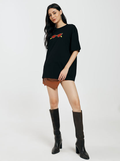 Cat Chilling Printed Black Oversized T-Shirt