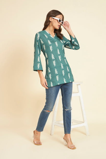 Stylish V-Neck Wrinkled Tunic